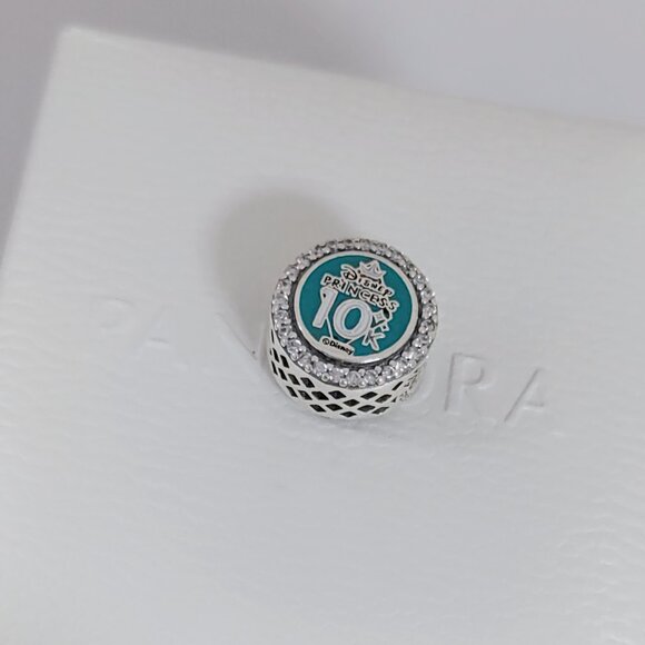 Pandora Run Disney 10K Bead Charm Tiana Pendant S925 Silver with box - Picture 2 of 5